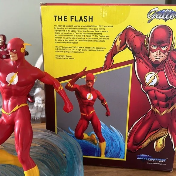 DC THE FLASH ⭐️9” Gallery PVC Statue